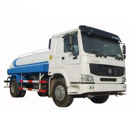LHD Sürüş Özel Amaçlı Araçlar Yol Temizliği İçin Kullanılan Su Deposu Kamyonları
